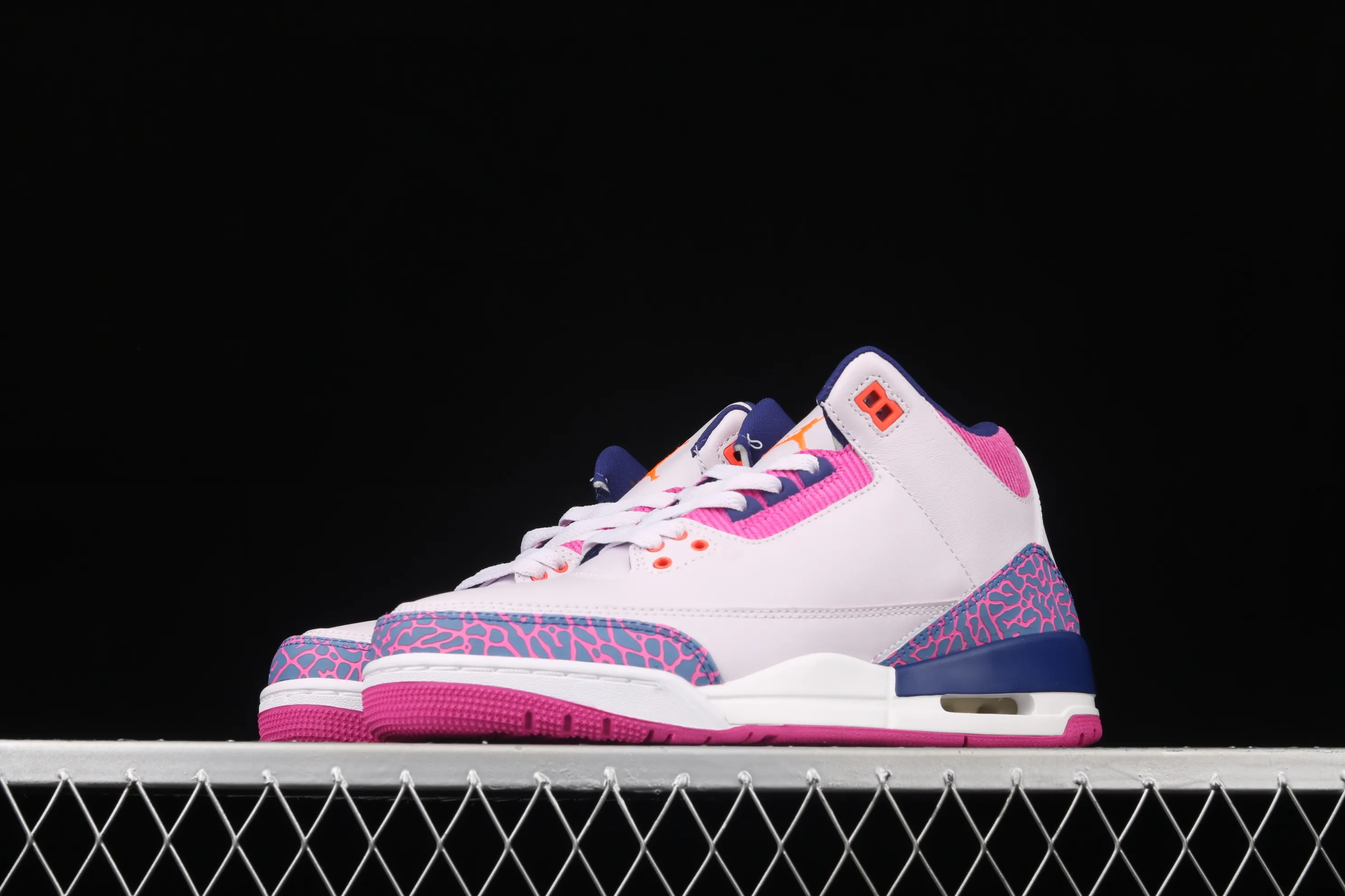 All categories Air Jordan Jordan series basketball shoes Air Jordan 3 Air Jordan Brand Air Jordan 3 GS AJ3 Joe 3 burst pink and purple first layer basketball shoes 441140-500